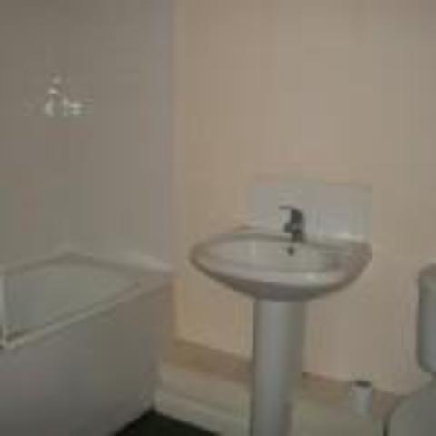  Image of 2 bedroom Flat to rent in Berwick Street Liverpool L6 at Kensington  Liverpool, L6 9DZ