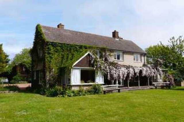  Image of 4 bedroom Detached house for sale in Berwick-upon-Tweed TD15 at Berwick-Upon-Tweed, TD15 2RL