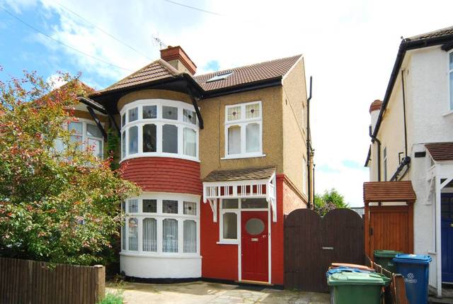  Image of 4 bedroom Detached house to rent in Bethecar Road Harrow-on-the-Hill Harrow HA1 at Bethecar Road  Harrow, HA1 1SE