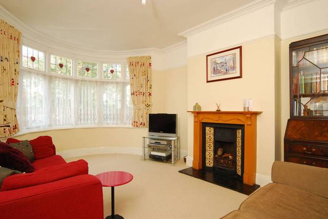  Image of 4 bedroom Detached house to rent in Bethecar Road Harrow-on-the-Hill Harrow HA1 at Bethecar Road  Harrow, HA1 1SE