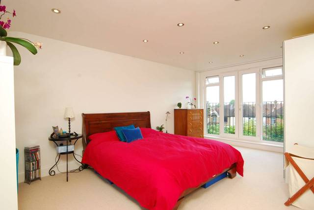  Image of 4 bedroom Detached house to rent in Bethecar Road Harrow-on-the-Hill Harrow HA1 at Bethecar Road  Harrow, HA1 1SE