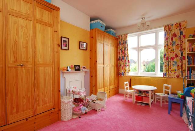  Image of 4 bedroom Detached house to rent in Bethecar Road Harrow-on-the-Hill Harrow HA1 at Bethecar Road  Harrow, HA1 1SE