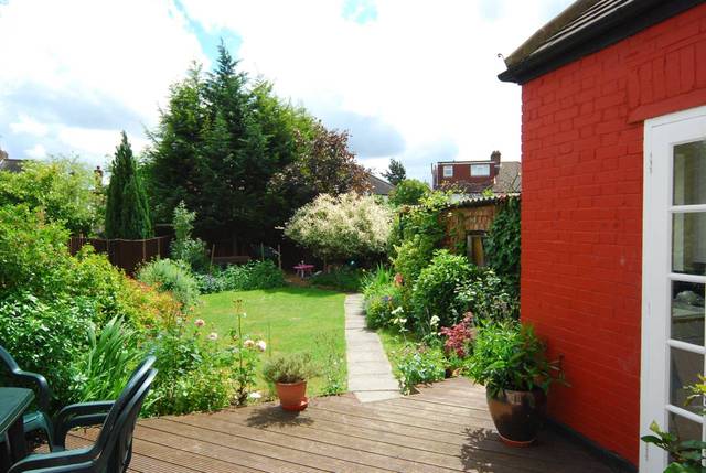  Image of 4 bedroom Detached house to rent in Bethecar Road Harrow-on-the-Hill Harrow HA1 at Bethecar Road  Harrow, HA1 1SE