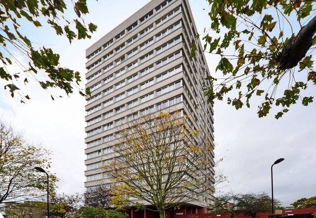  Image of 2 bedroom Flat for sale in Bethune Road London N16 at Bethune Road  Hackney, N16 5EA