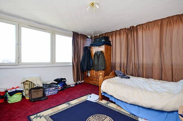  Image of 2 bedroom Flat for sale in Bethune Road London N16 at Bethune Road  Hackney, N16 5EA