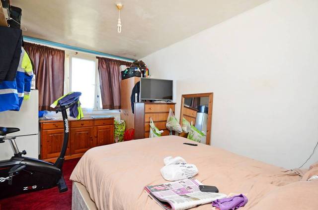  Image of 2 bedroom Flat for sale in Bethune Road London N16 at Bethune Road  Hackney, N16 5EA