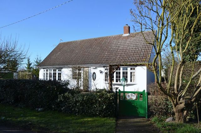  Image of 3 bedroom Detached house for sale in Big Lane Clarborough Retford DN22 at Big Lane Clarborough Retford, DN22 9LX