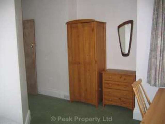  Image of 7 bedroom House Share to rent in Canewdon Road Westcliff-on-Sea SS0 at Canewdon Road  Westcliff On Sea, SS0 7NE