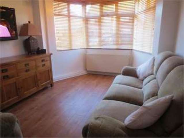 Image of 2 bedroom Detached house for sale in Bilton Road Hadleigh Benfleet SS7 at Bilton Road Hadleigh Hadleigh, SS7 2HH