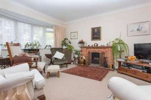  Image of 3 bedroom Detached house for sale in Birch Tree Drive Emsworth PO10 at Birch Tree Drive  Emsworth, PO10 7RY