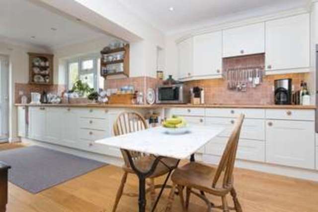  Image of 3 bedroom Detached house for sale in Birch Tree Drive Emsworth PO10 at Birch Tree Drive  Emsworth, PO10 7RY