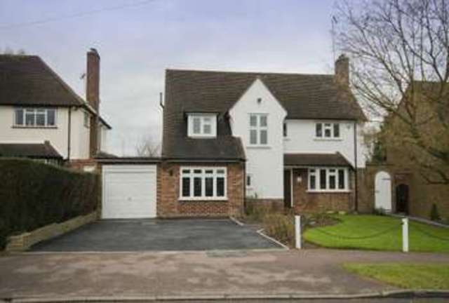  Image of 4 bedroom Detached house for sale in Bishops Avenue Northwood HA6 at Northwood, HA6 3DG