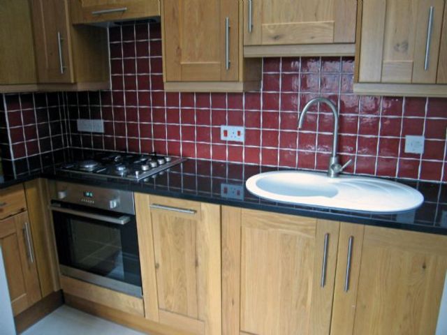  Image of 2 bedroom Flat to rent in Sedgwick Road Fair Oak Eastleigh SO50 at Sedgwick Road  Eastleigh, SO50 6FJ