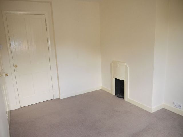  Image of 2 bedroom Semi-Detached house to rent in Bishopstoke Road Fair Oak Eastleigh SO50 at Bishopstoke Road  Eastleigh, SO50 6LB