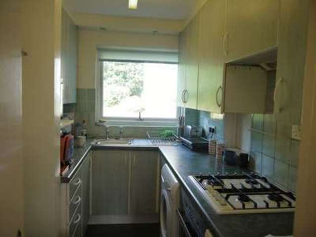  Image of 2 bedroom Flat to rent in Church Road Fair Oak Eastleigh SO50 at Church Road  Bishopstoke, SO50 6DF