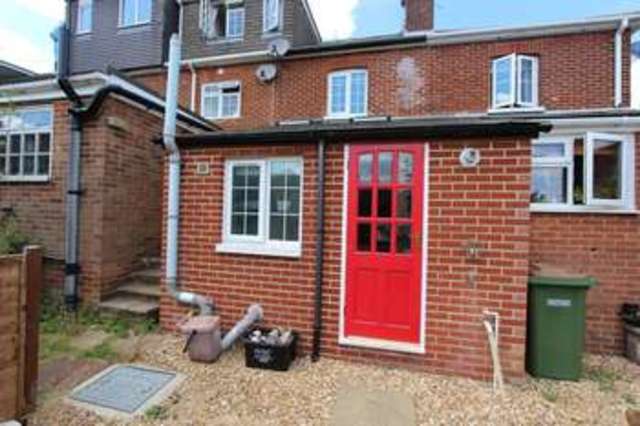  Image of 2 bedroom Terraced house to rent in Church Road Fair Oak Eastleigh SO50 at Church Road  Eastleigh, SO50 6DS