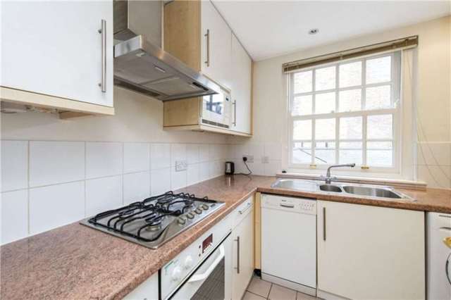  Image of 3 bedroom Flat to rent in Blackburnes Mews London W1K at Mayfair Mayfair London, W1K 2LG