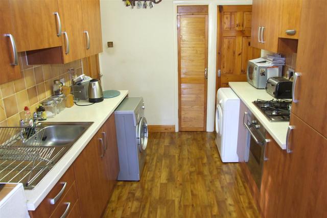  Image of 3 bedroom Detached house for sale in Blackfriars Rushden NN10 at Rushden Northamptonshire Rushden, NN10 9PF