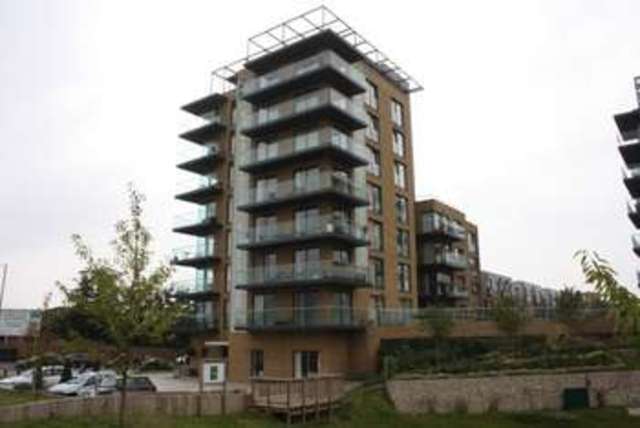  Image of 2 bedroom Flat for sale in Tizzard Grove London SE3 at 40 Tizzard Grove  London, SE3 9FD