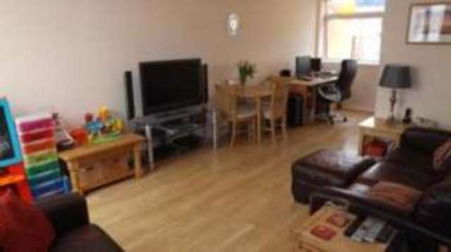  Image of 3 bedroom Terraced house for sale in Kingsway Blackwater Camberley GU17 at Blackwater Camberley Blackwater, GU17 0JB