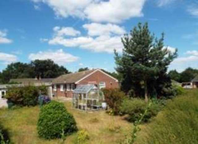  Image of 2 bedroom Bungalow for sale in Parkhill Close Blackwater Camberley GU17 at Blackwater Camberley Blackwater, GU17 0LZ