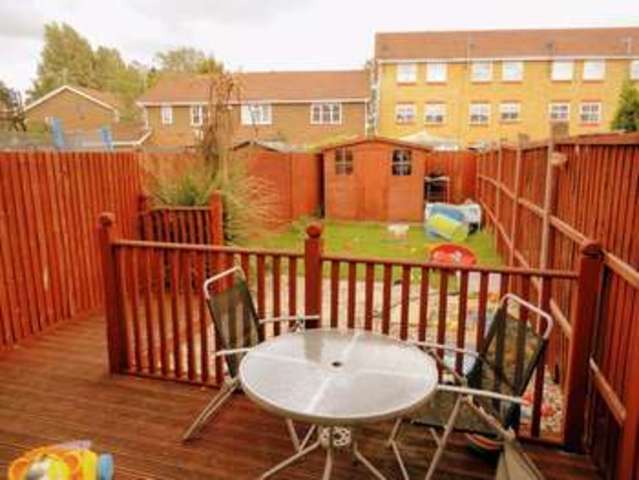  Image of 3 bedroom Property to rent in Blandford Road South Langley Slough SL3 at Blandford Road South  Slough, SL3 7RY
