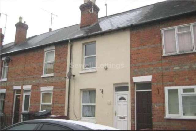  Image of 5 bedroom Detached house to rent in Blenheim Gardens Reading RG1 at Blenheim Gardens  Reading, RG1 5QG