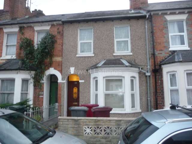  Image of 4 bedroom Detached house to rent in Blenheim Road Reading RG1 at Blenheim Road  Reading, RG1 5NQ