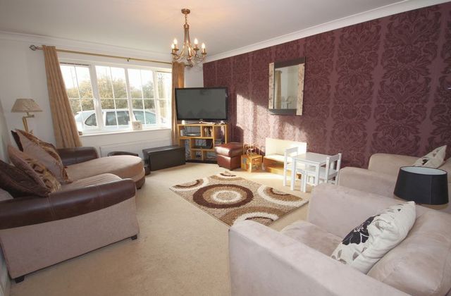  Image of 2 bedroom Flat for sale in Blunts Hall Road Witham CM8 at Blunts Hall Road  Witham, CM8 1UR