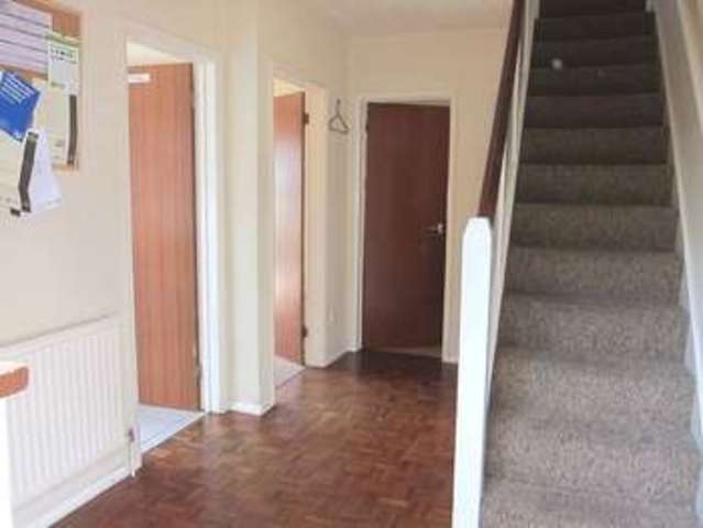  Image of 5 bedroom Semi-Detached house to rent in Bond Street Englefield Green Egham TW20 at Bond Street Englefield Green Egham, TW20 0PU