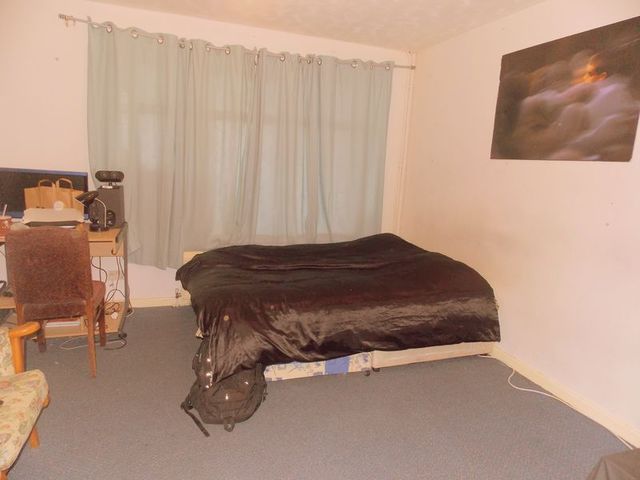  Image of 5 bedroom Terraced house to rent in Bosanquet Close Cowley Uxbridge UB8 at Bosanquet Close  Uxbridge, UB8 3PE
