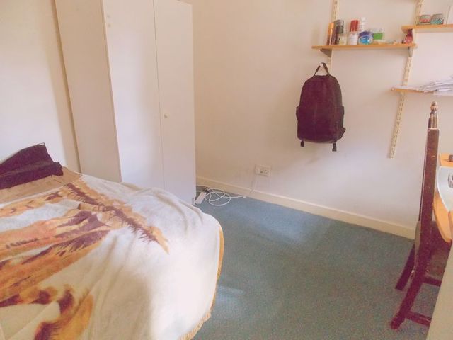  Image of 5 bedroom Terraced house to rent in Bosanquet Close Cowley Uxbridge UB8 at Bosanquet Close  Uxbridge, UB8 3PE