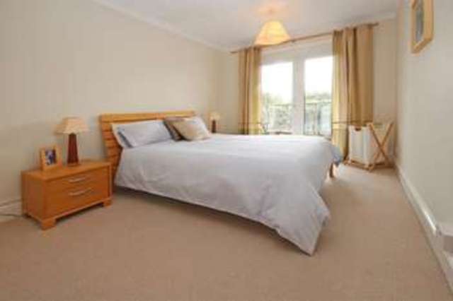  Image of 2 bedroom Apartment for sale in Boscombe Cliff Road Pokesdown Bournemouth BH5 at Boscombe Cliff Road Boscombe Manor Bournemouth, BH5 1JP