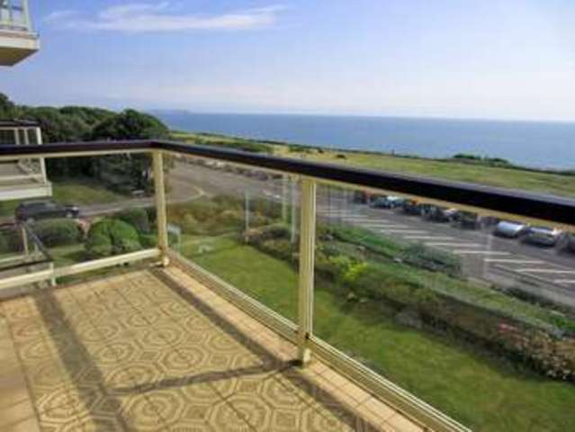  Image of 2 bedroom Flat for sale in Boscombe Overcliff Drive Southbourne Bournemouth BH5 at Boscombe Overcliff Drive  Bournemouth, BH5 1JB
