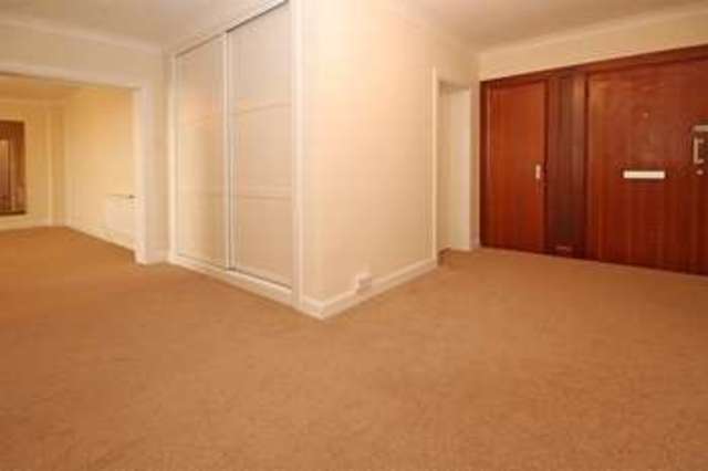  Image of 2 bedroom Flat for sale in Boscombe Overcliff Drive Southbourne Bournemouth BH5 at Boscombe Overcliff Drive  Bournemouth, BH5 1JB