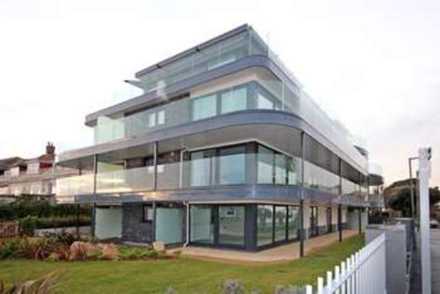  Image of 2 bedroom Flat for sale in Boscombe Overcliff Drive Southbourne Bournemouth BH5 at Boscombe Overcliff Drive  Bournemouth, BH5 2EJ