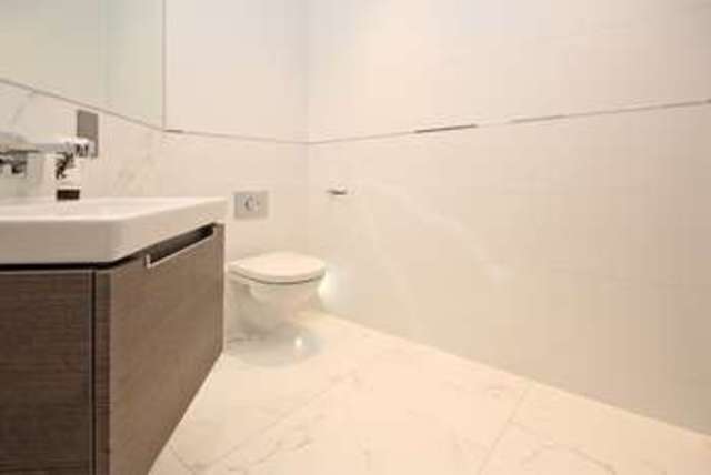  Image of 2 bedroom Flat for sale in Boscombe Overcliff Drive Southbourne Bournemouth BH5 at Boscombe Overcliff Drive  Bournemouth, BH5 2EJ