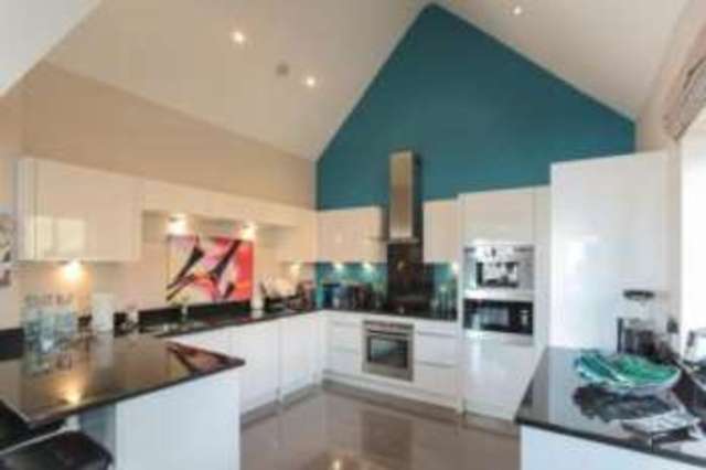 Image of 2 bedroom Flat for sale in Honeycombe Chine Pokesdown Bournemouth BH5 at Boscombe Promenade Bournemouth Boscombe, BH5 1LE