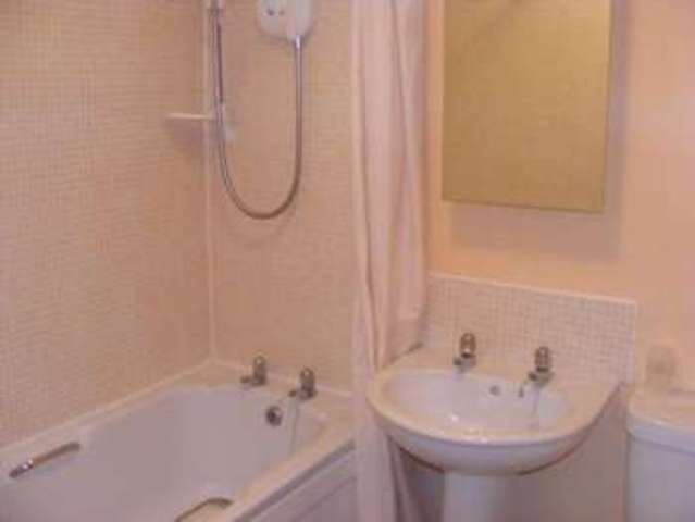  Image of 2 bedroom Flat to rent in Boston Court Forest Hall Newcastle upon Tyne NE12 at Boston Court  Forest Hall, NE12 9RA
