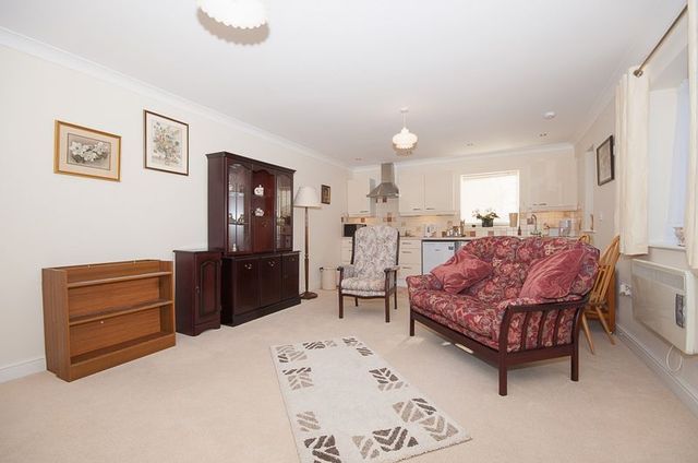  Image of 4 bedroom Semi-Detached house for sale in Boston Road Sutterton Boston PE20 at Boston Road Sutterton Boston, PE20 2HD