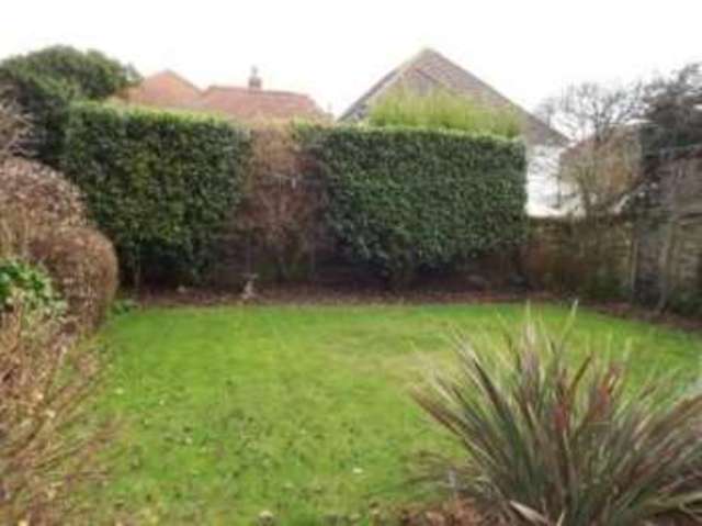  Image of 2 bedroom Flat for sale in Grand Avenue Southbourne Bournemouth BH6 at Bournemouth Dorset Wick, BH6 3SY