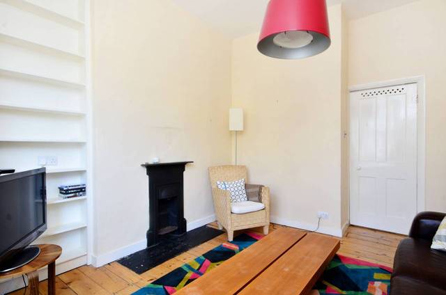  Image of 1 bedroom Flat for sale in Bouverie Road London N16 at Bouverie Road  Stoke Newington, N16 0AJ