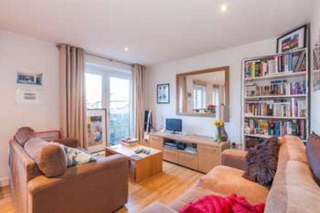  Image of 1 bedroom Flat for sale in Hereford Road London E3 at Queensgate House  Bow, E3 2FN