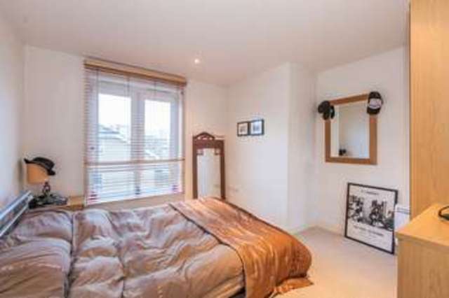  Image of 1 bedroom Flat for sale in Hereford Road London E3 at Queensgate House  Bow, E3 2FN