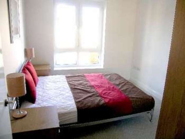  Image of 1 bedroom Flat for sale in Hereford Road London E3 at Queensgate House  Bow, E3 2FN