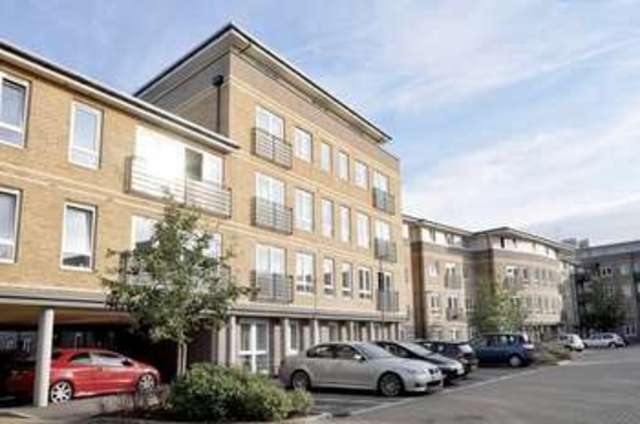  Image of 2 bedroom Flat for sale in Hereford Road London E3 at Queensgate House  Bow, E3 2FN