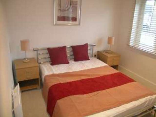  Image of 1 bedroom Flat for sale in Hereford Road London E3 at Queensgate House  Bow, E3 2FN