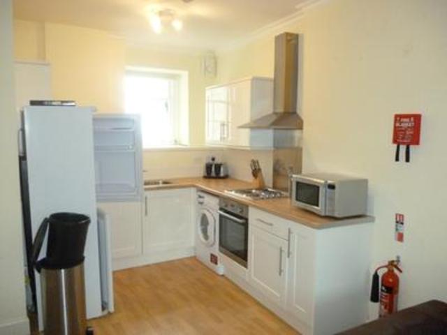  Image of 4 bedroom Flat to rent in Bow Street Stirling FK8 at Stirling  Stirling, FK8 1BS