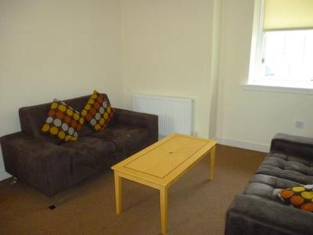  Image of 4 bedroom Flat to rent in Bow Street Stirling FK8 at Stirling  Stirling, FK8 1BS