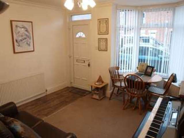  Image of 3 bedroom Terraced house for sale in Bowbridge Road Newark NG24 at Bowbridge Road  Newark, NG24 4BZ